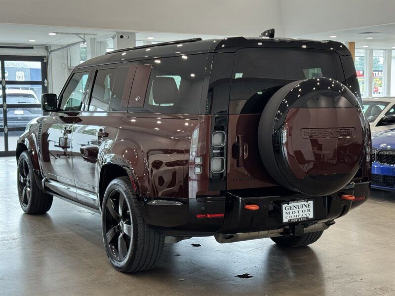 Used 2023 Land Rover Defender 130 X image 4