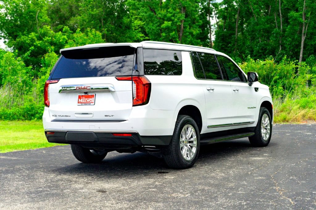 Used 2023 GMC Yukon XL SLT w/ SLT Luxury Package AWD/4WD image 7