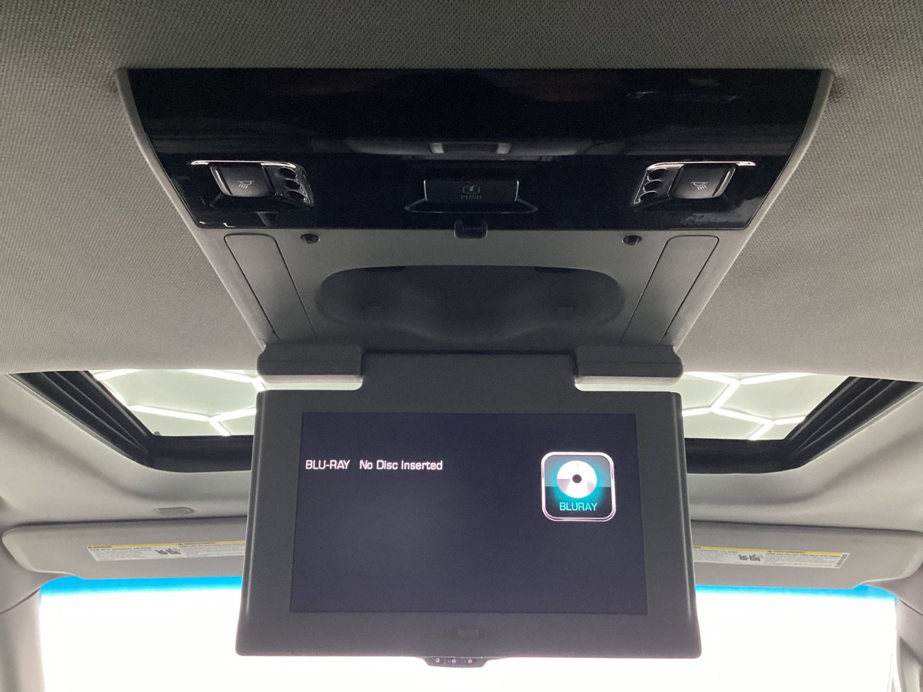 Used 2020 GMC Yukon XL Denali image 46