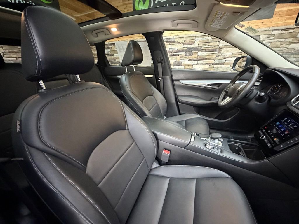 Used 2019 INFINITI QX50 Luxe w/ Navigation Package AWD/4WD image 15