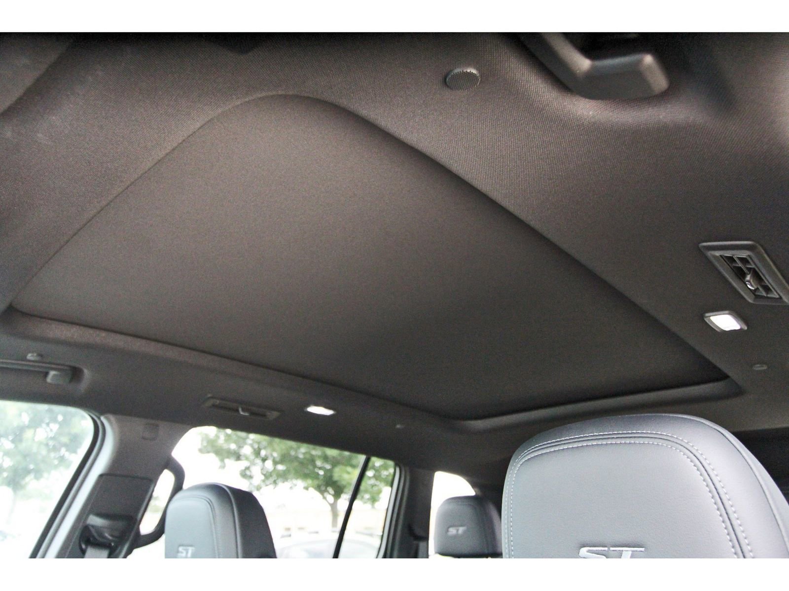 Used 2026 Buick Enclave Sport Touring w/ Power Package FWD image 28
