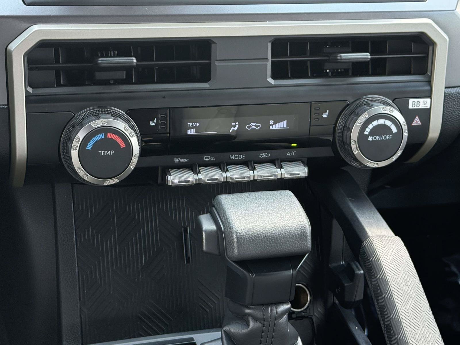 Used 2026 Toyota Tacoma SR5 RWD image 9