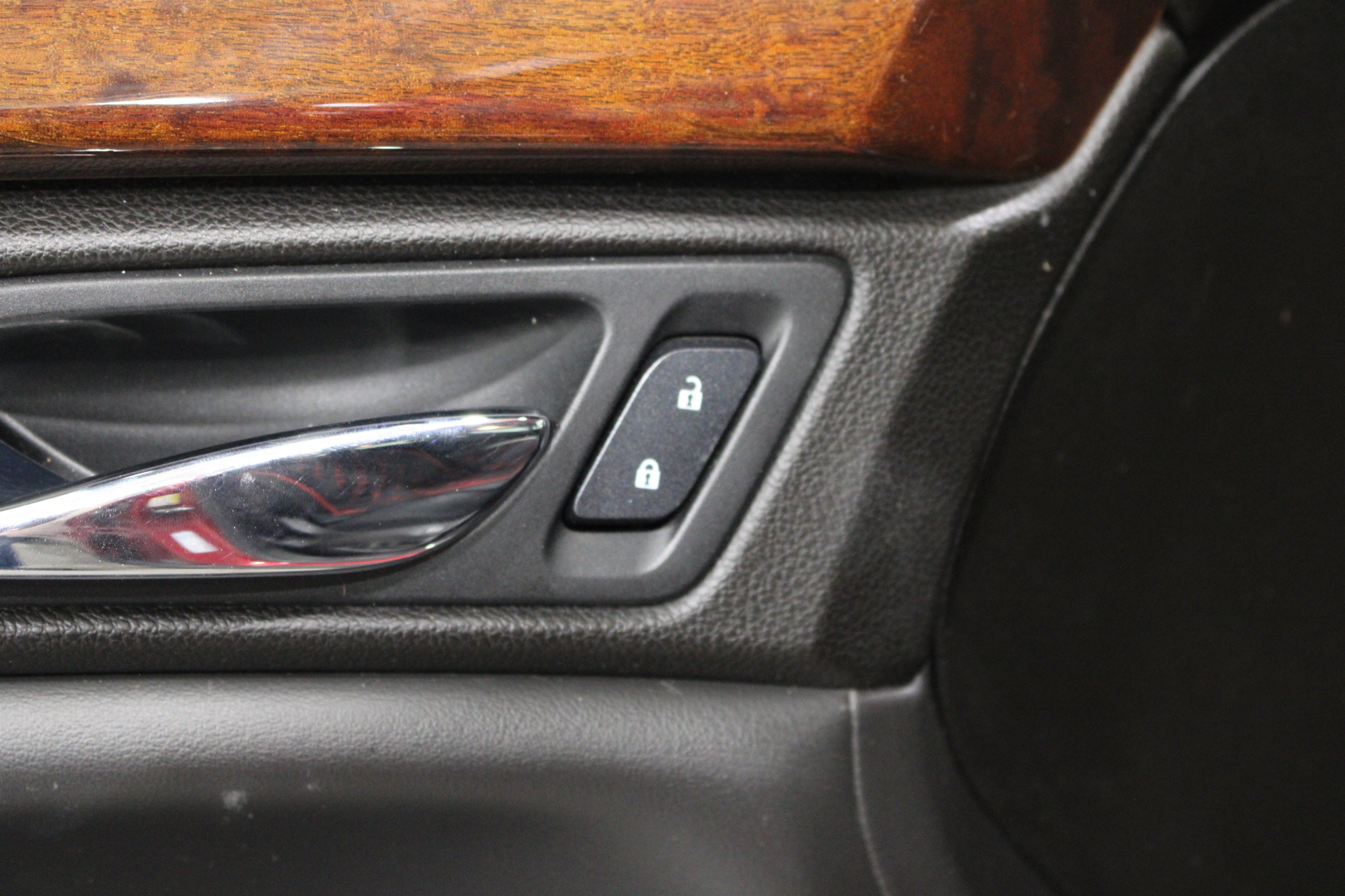Used 2013 Cadillac SRX Premium AWD/4WD image 8