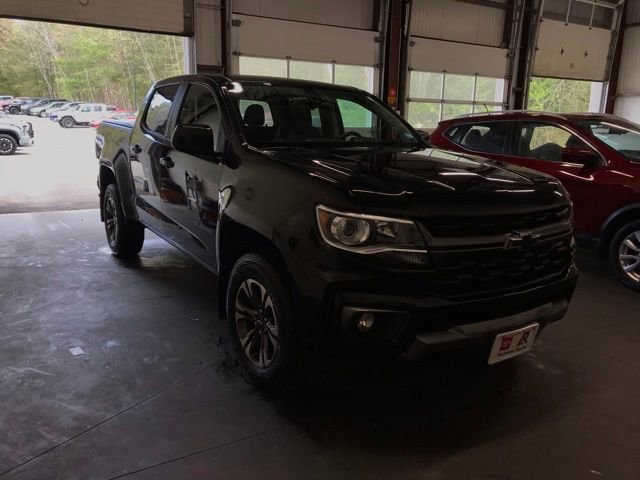 Used 2021 Chevrolet Colorado Z71 AWD/4WD image 2