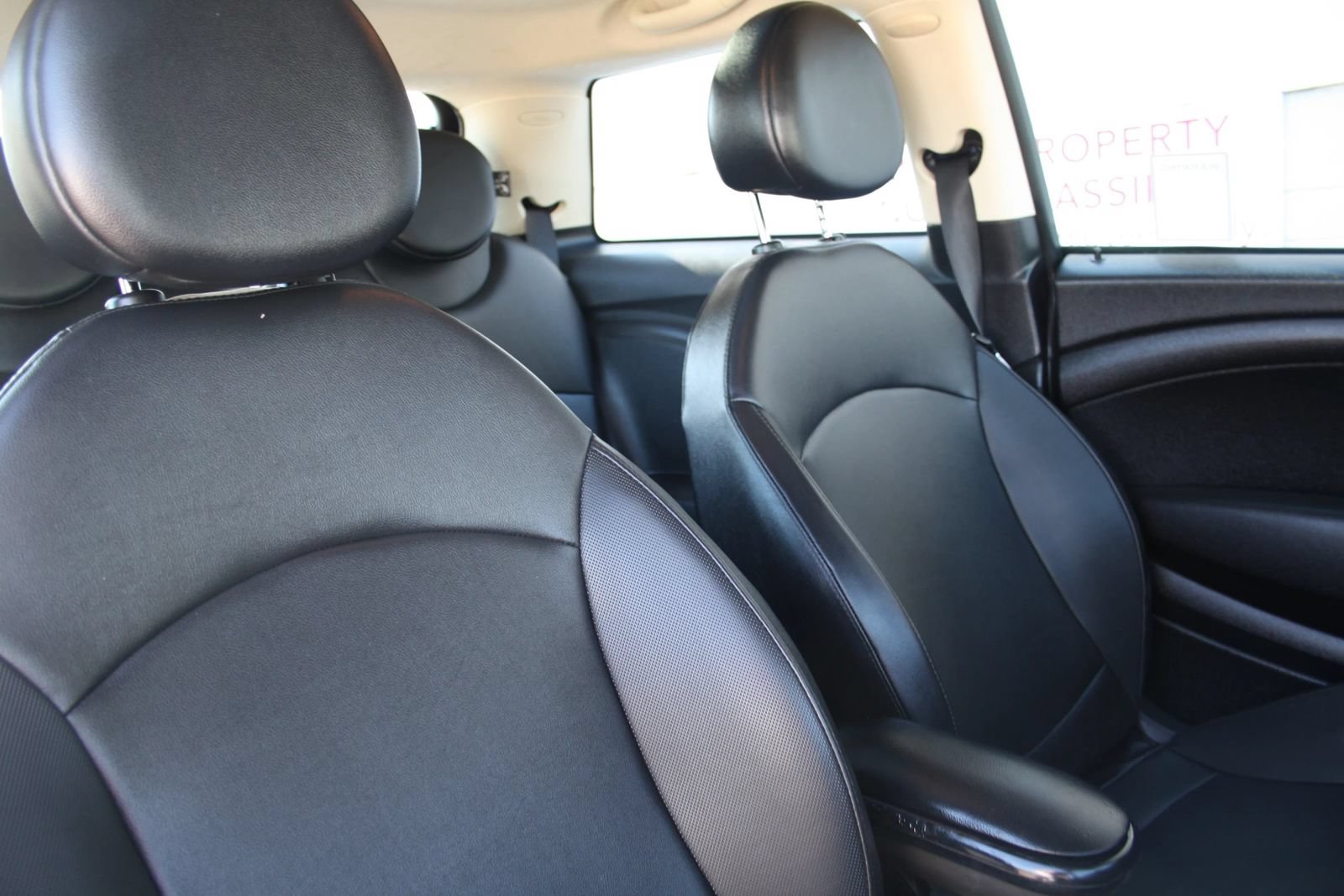 Used 2013 MINI Cooper Hardtop FWD image 9