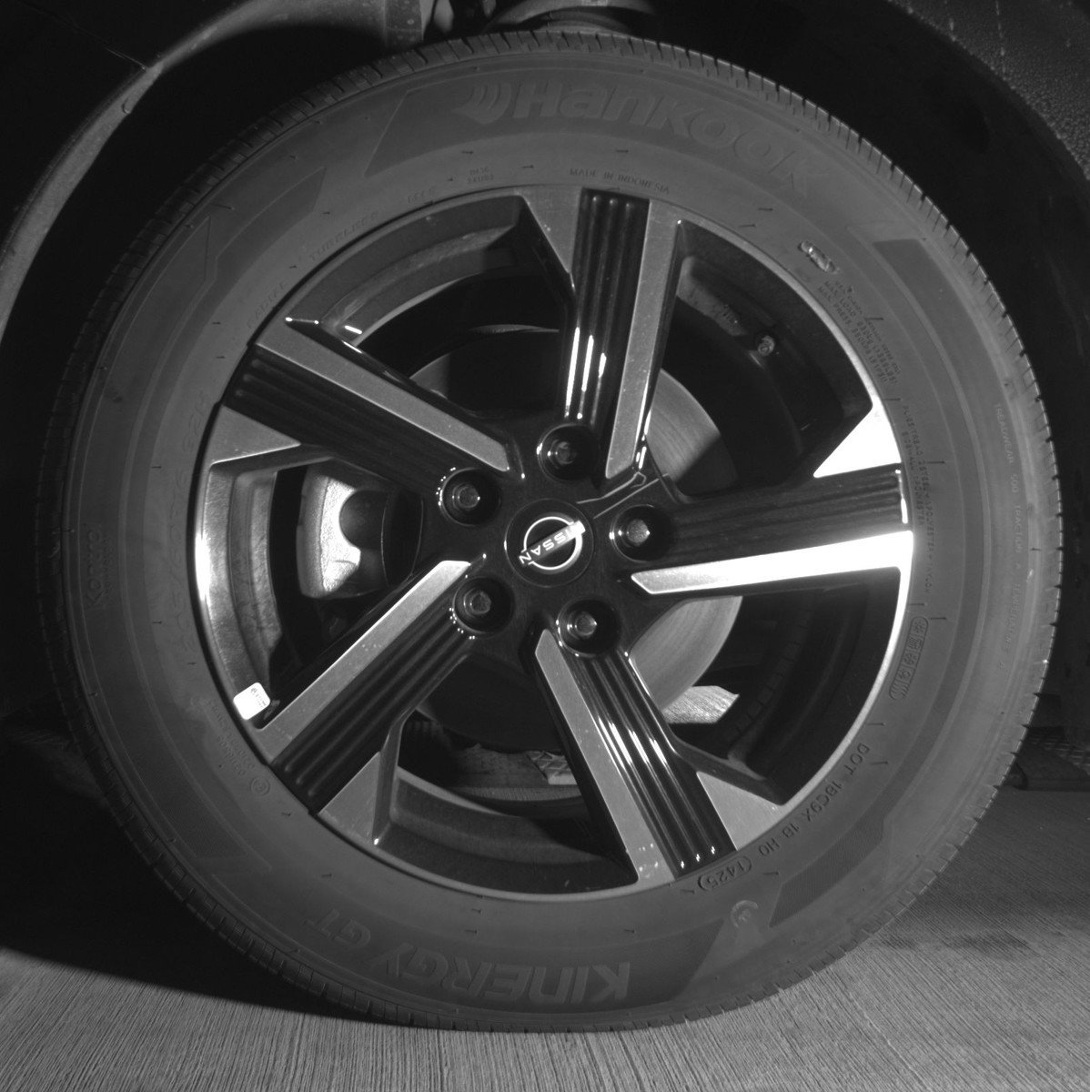 Used 2025 Nissan Sentra SV image 12