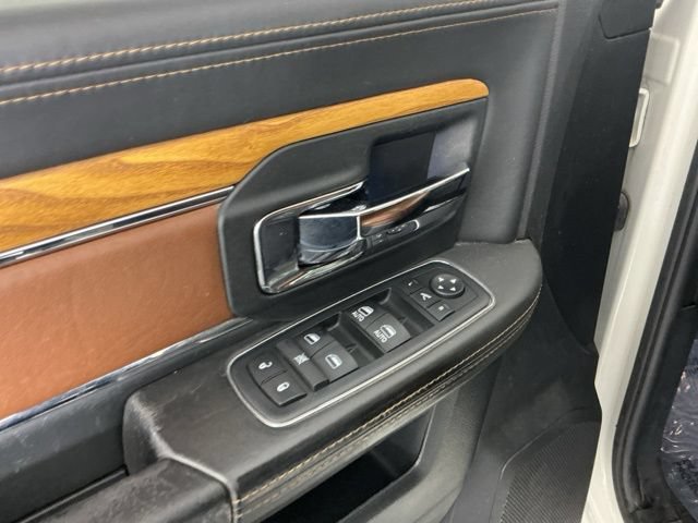 Used 2016 RAM 2500 Longhorn w/ Convenience Group AWD/4WD image 13