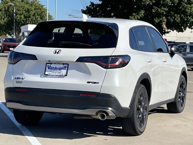 Used 2025 Honda HR-V Sport image 4