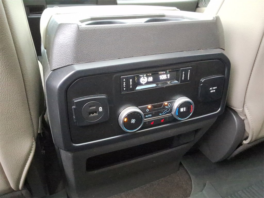 Used 2021 Ford Expedition Limited image 19