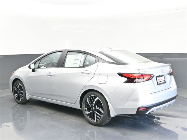 New 2025 Nissan Versa SR w/ Trunk Package image 3