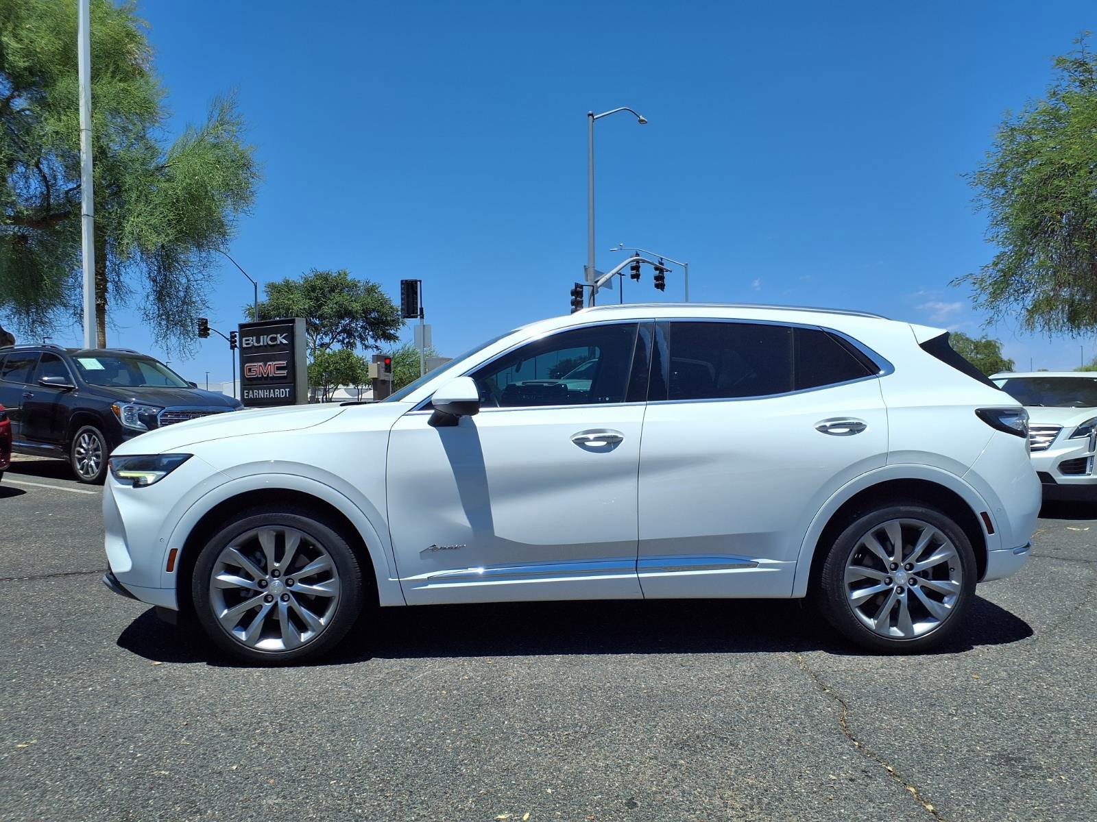 Used 2021 Buick Envision Avenir w/ Technology Package II FWD image 9