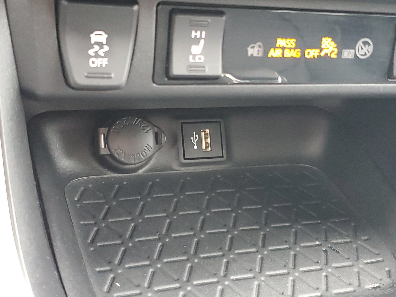 Certified 2023 Toyota RAV4 XLE Premium AWD/4WD image 29
