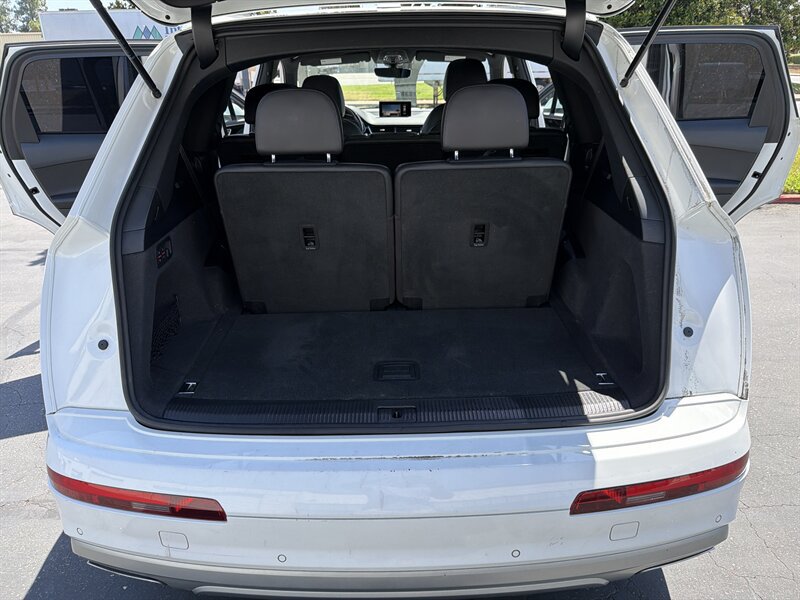 Used 2017 Audi Q7 2.0T Premium AWD/4WD image 29