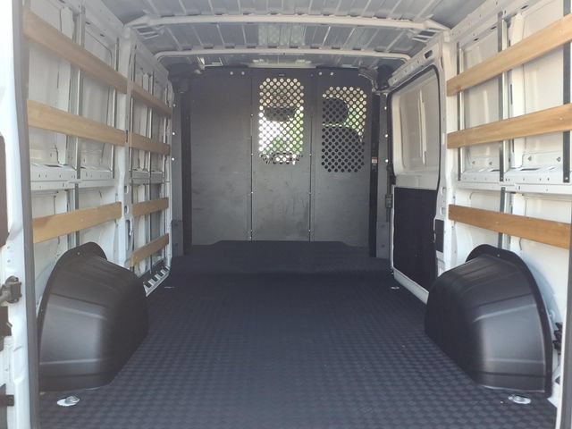 Used 2025 RAM ProMaster 2500 w/ U-Haul Equipment Group FWD image 20