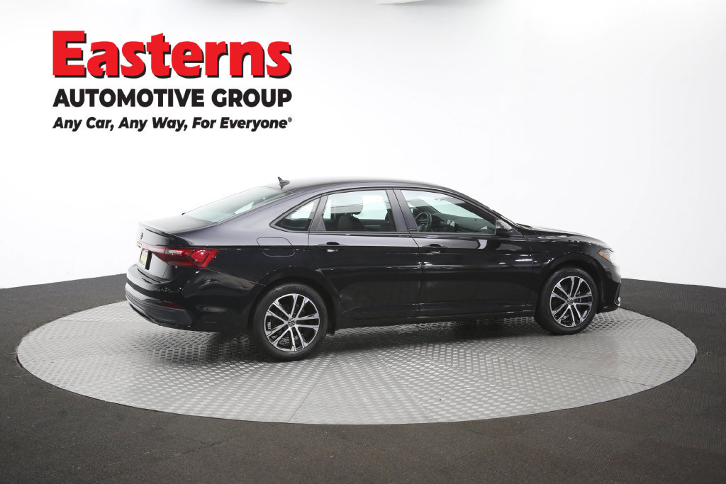 Used 2025 Volkswagen Jetta Sport FWD image 44