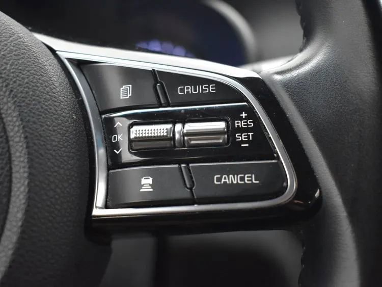 Used 2019 Kia Optima EX image 22