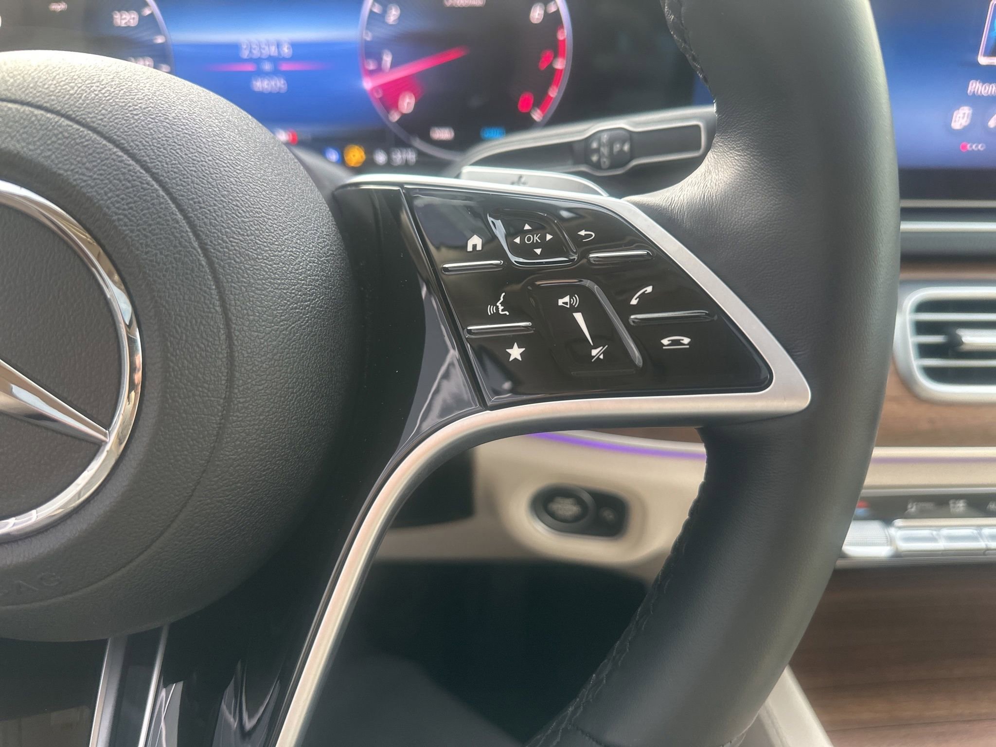 Used 2025 Mercedes-Benz GLE 350 GLE 350 image 25