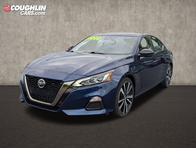 Used 2022 Nissan Altima 2.0 SR FWD video 3