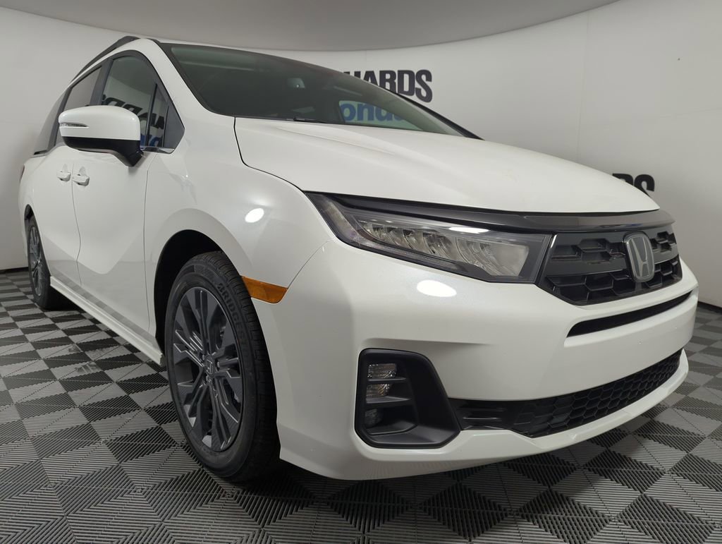 New 2026 Honda Odyssey Touring image 7