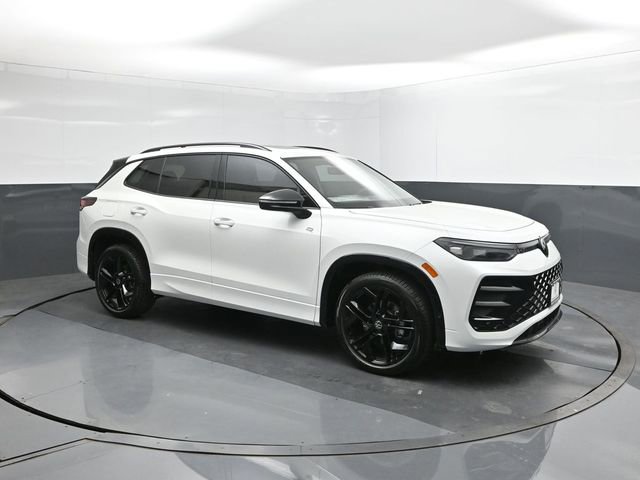 New 2026 Volkswagen Tiguan SE R-Line image 17