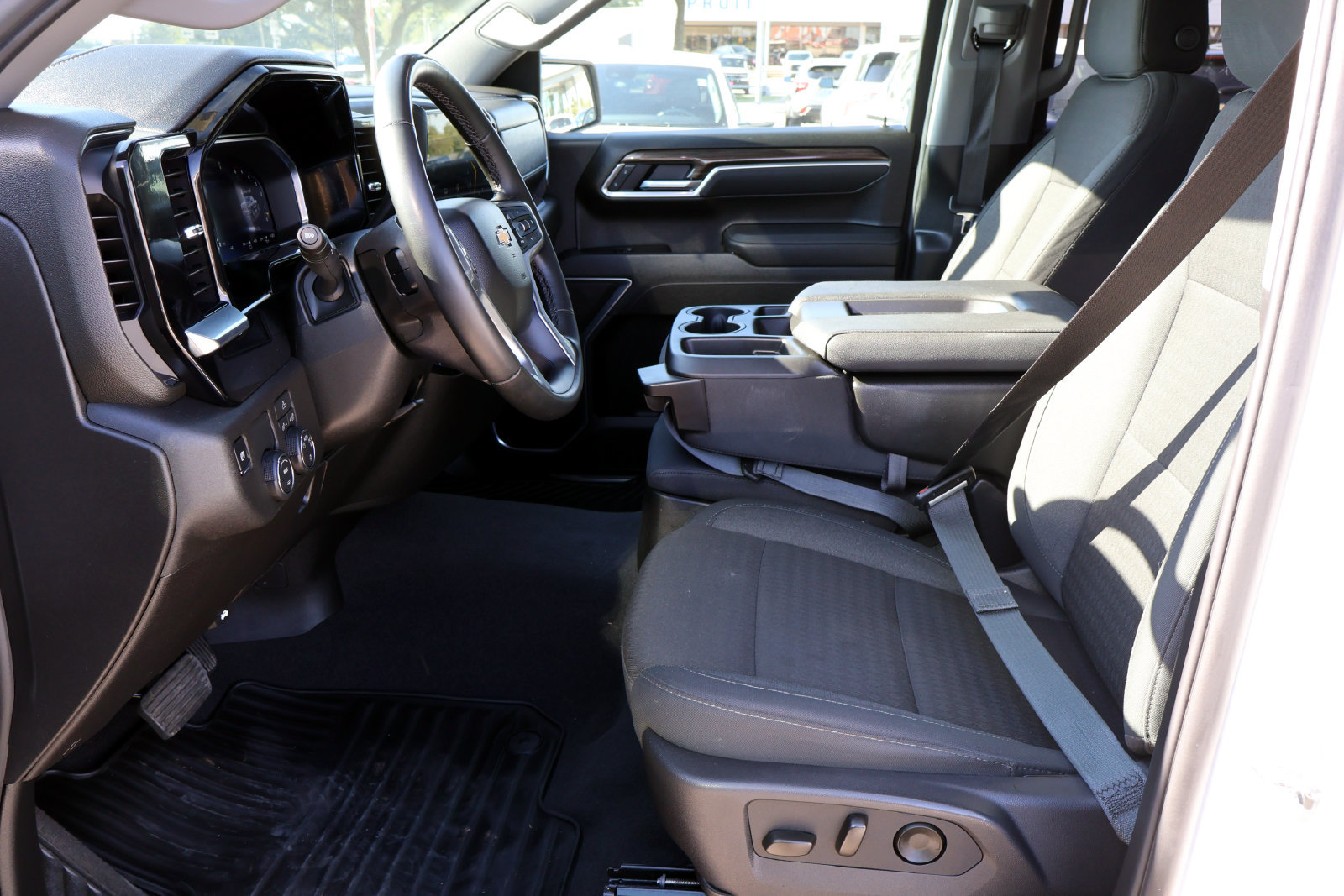 Used 2026 Chevrolet Silverado 1500 LT RWD image 17