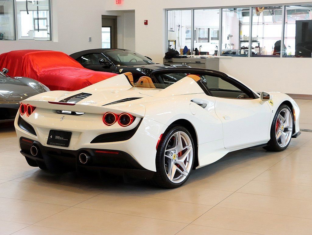 Certified 2022 Ferrari F8 Tributo image 37