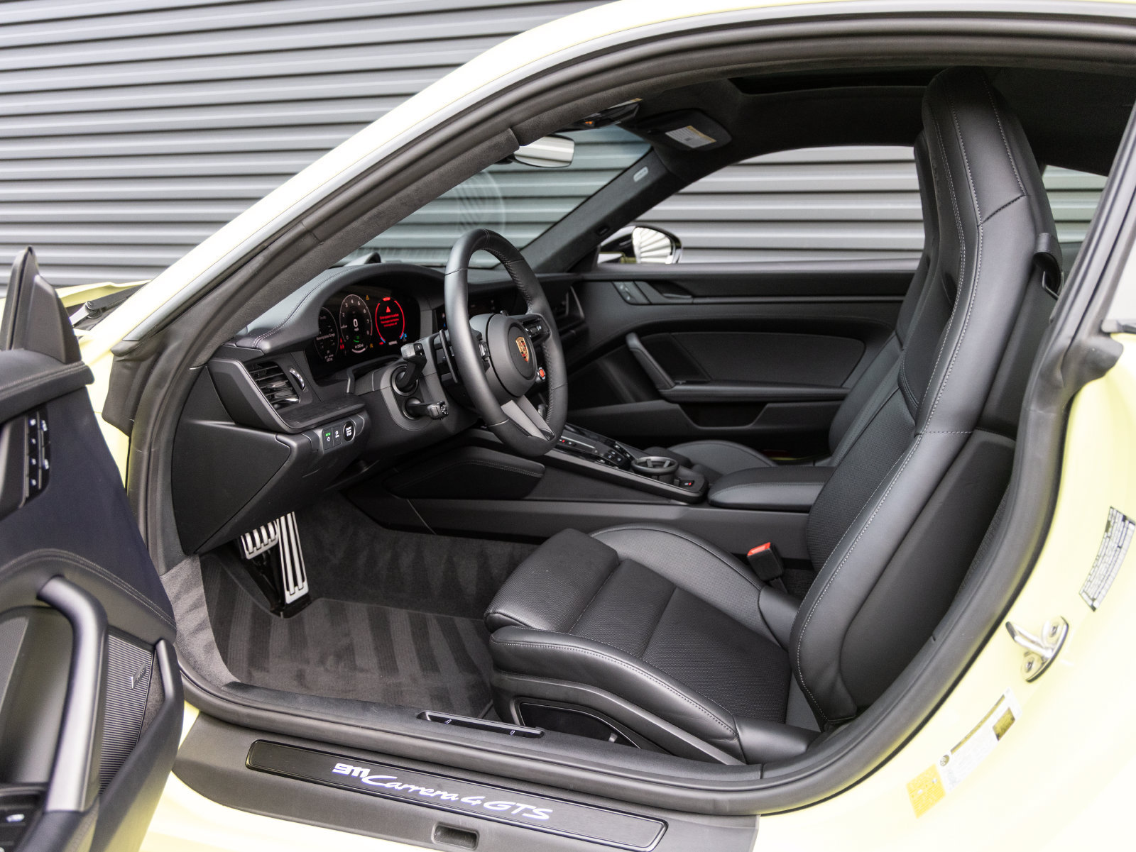 Used 2025 Porsche 911 Carrera 4 GTS AWD/4WD image 24
