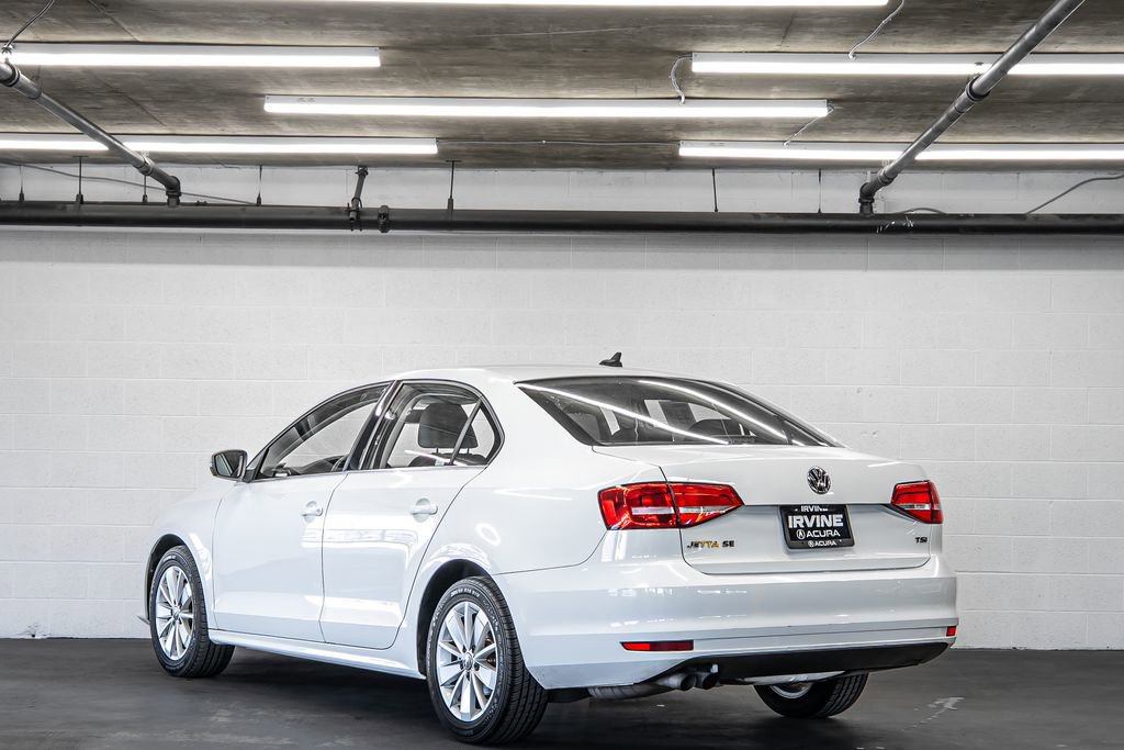 Used 2015 Volkswagen Jetta SE image 3