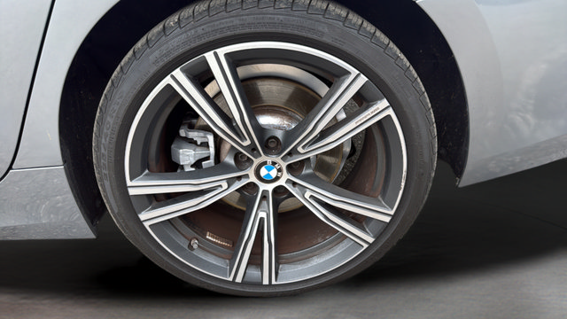 Used 2023 BMW 330i Sedan w/ Premium Package RWD image 32