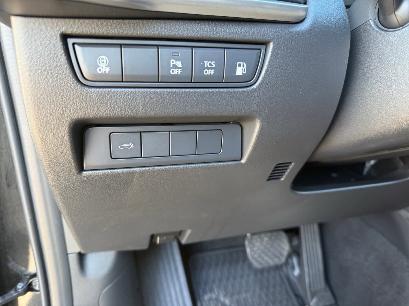 Used 2025 MAZDA CX-90 Plug-In Hybrid w/ Preferred image 24