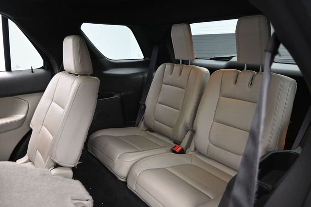 Used 2015 Ford Explorer XLT w/ Equipment Group 202B image 25