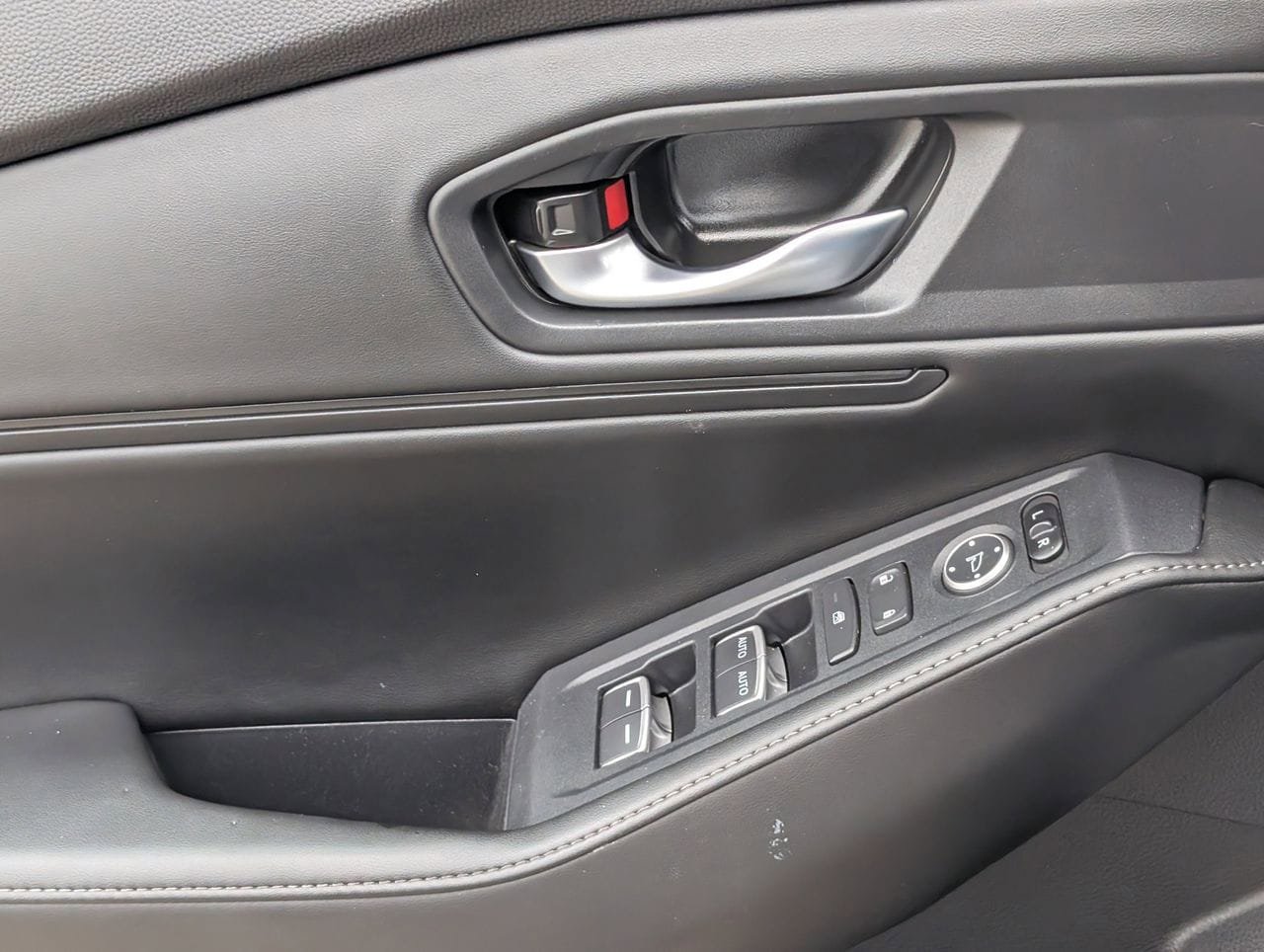 Used 2024 Honda Accord Sport image 23