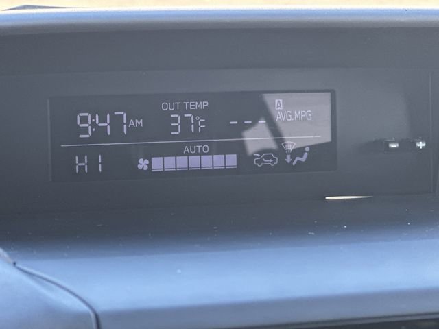 Used 2021 Subaru Crosstrek 2.0i Premium image 17