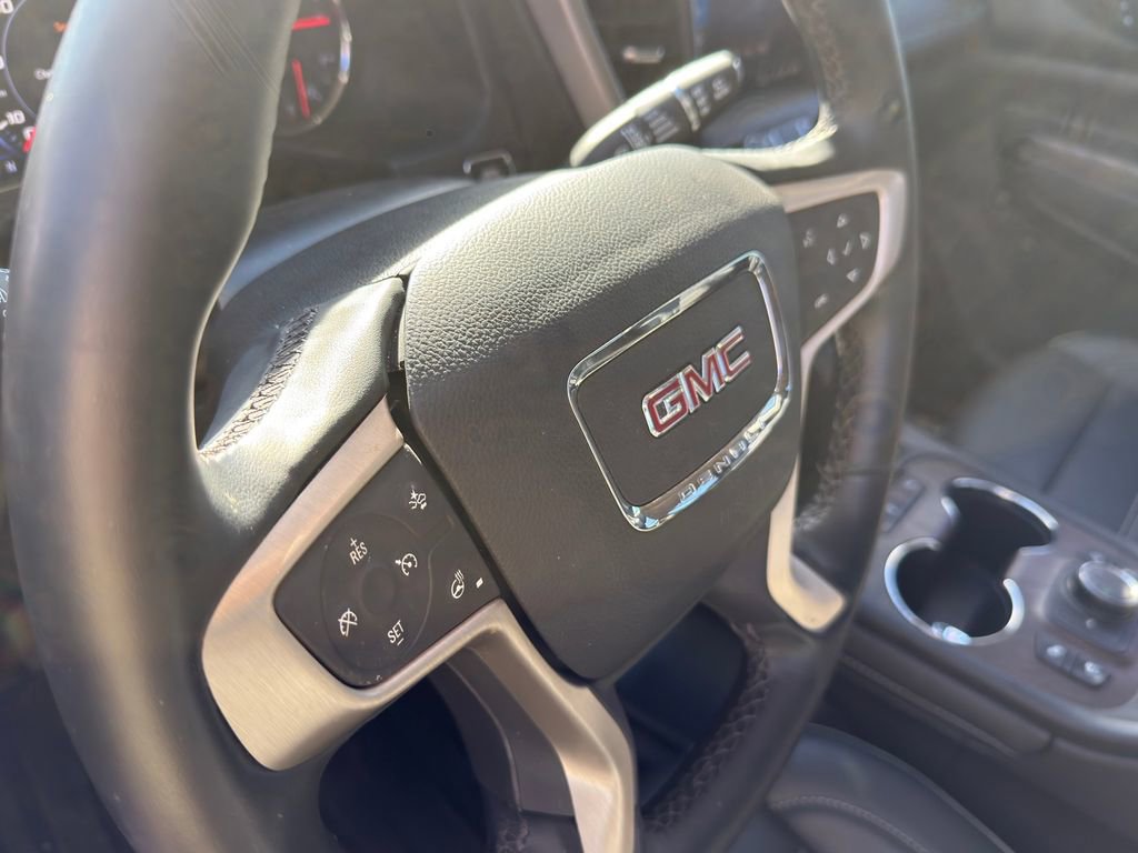 Used 2023 GMC Acadia Denali w/ Denali Ultimate Package image 15
