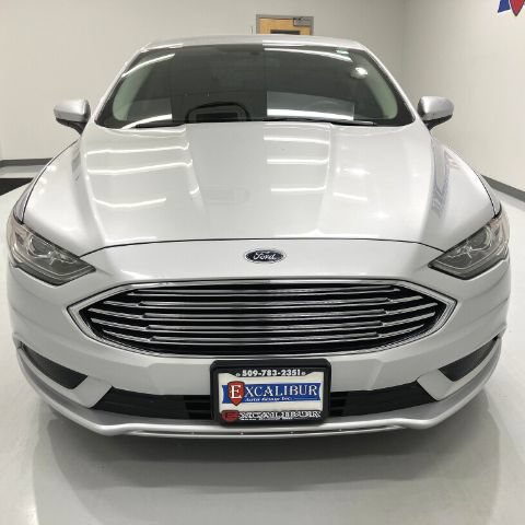Used 2018 Ford Fusion SE w/ Fusion SE Technology Package FWD image 9