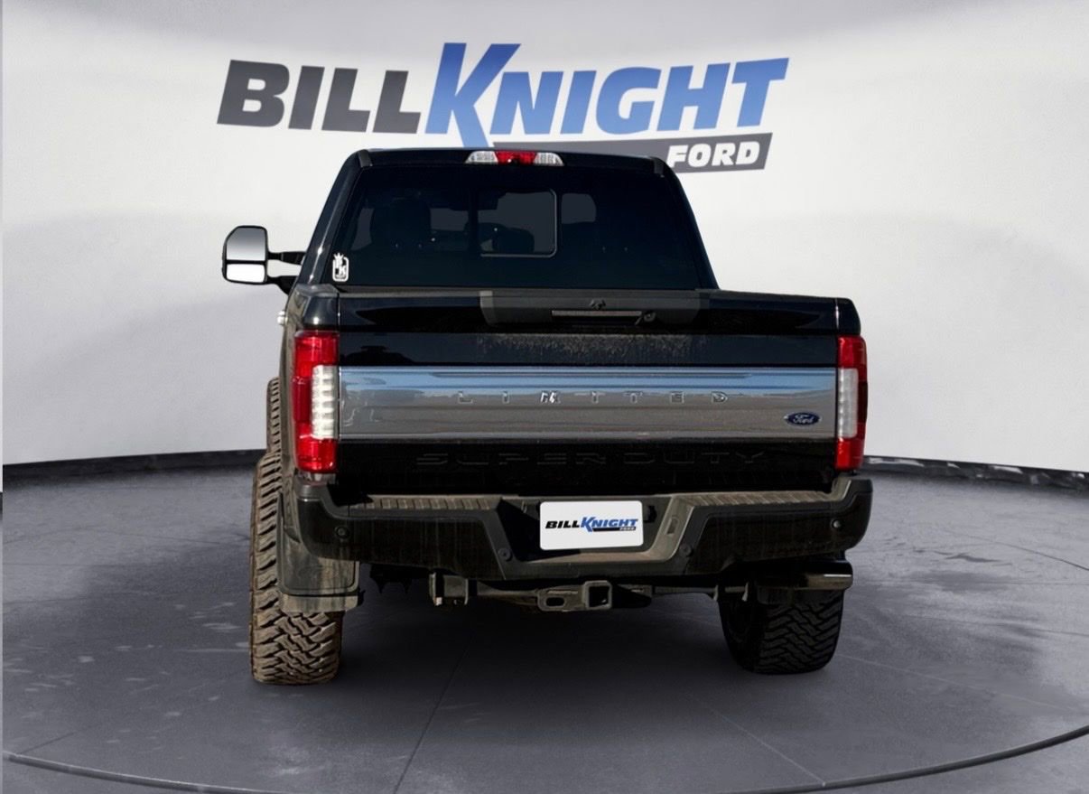 Used 2019 Ford F350 Limited image 5
