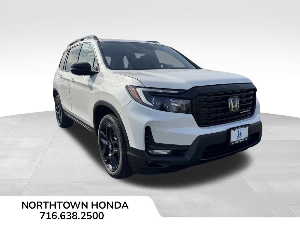 Used 2025 Honda Passport Black Edition image 2
