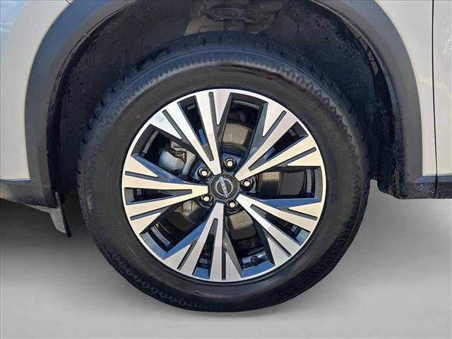 Used 2023 Nissan Rogue SV AWD/4WD image 23