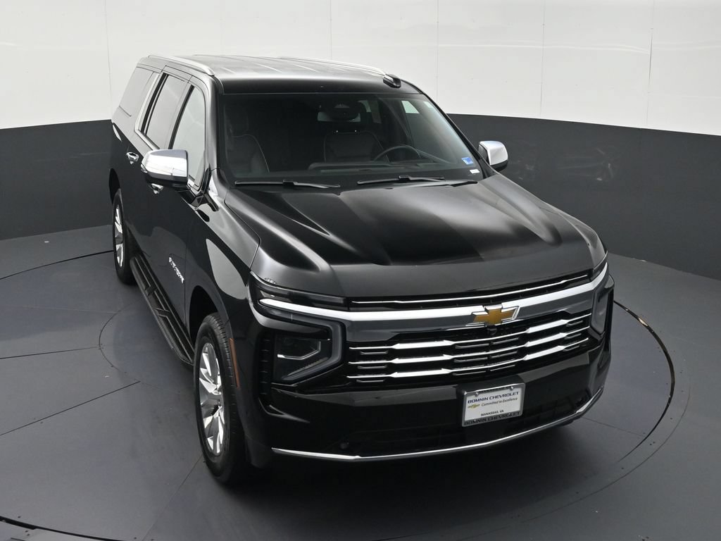Used 2026 Chevrolet Suburban Premier AWD/4WD image 27