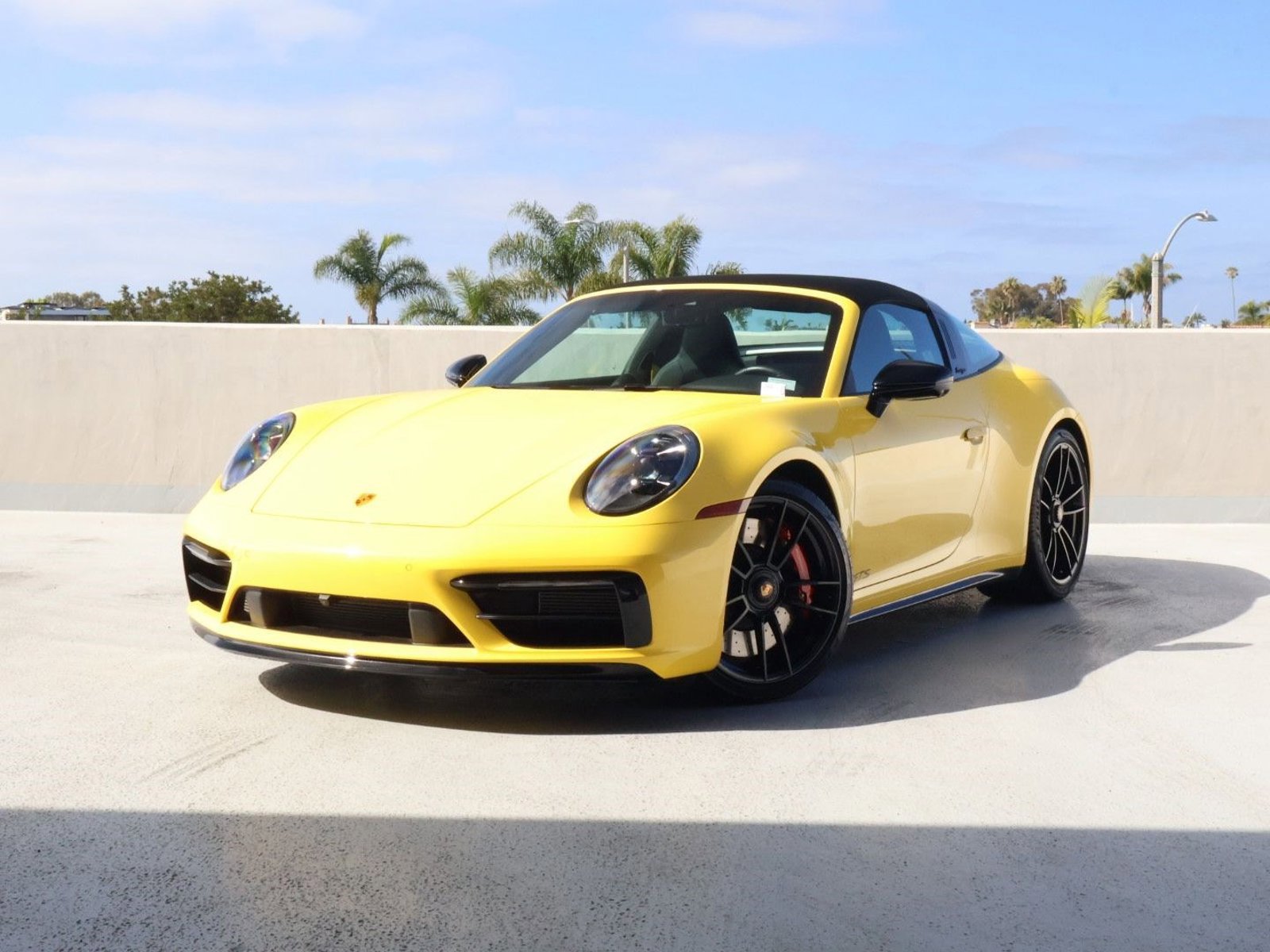 Certified 2022 Porsche 911 Targa 4 GTS AWD/4WD image 1