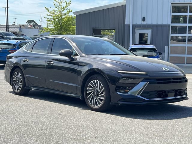 Used 2025 Hyundai Sonata Limited image 42