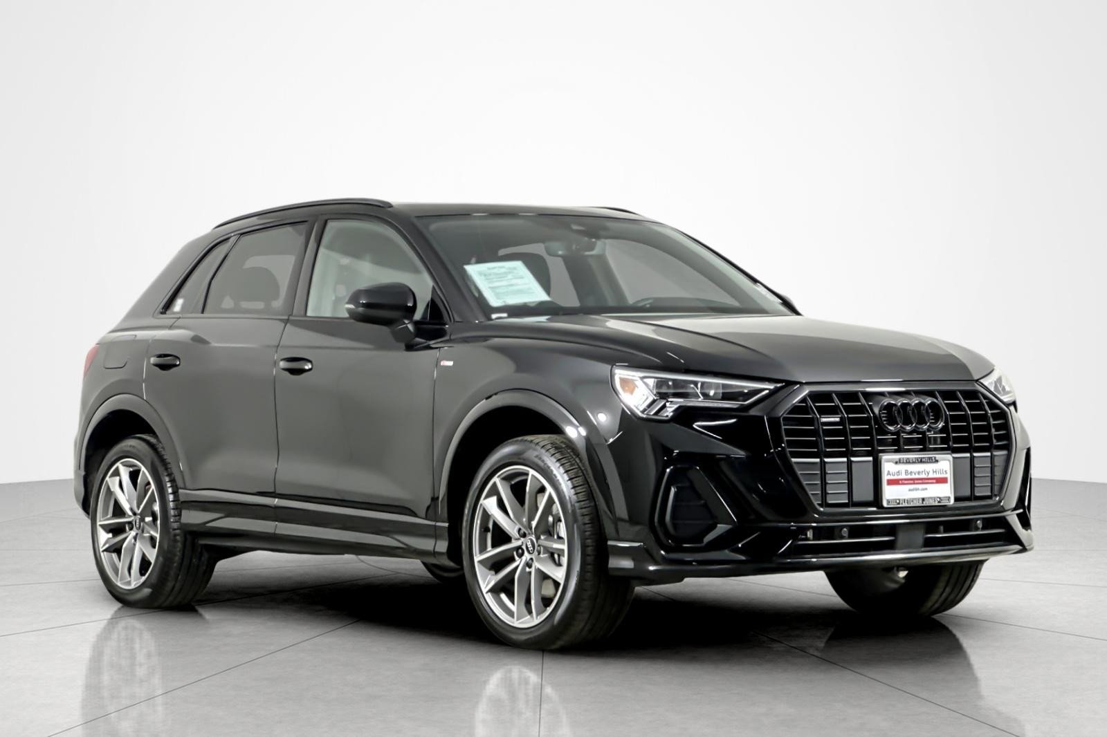 Used 2025 Audi Q3 2.0T Premium image 7