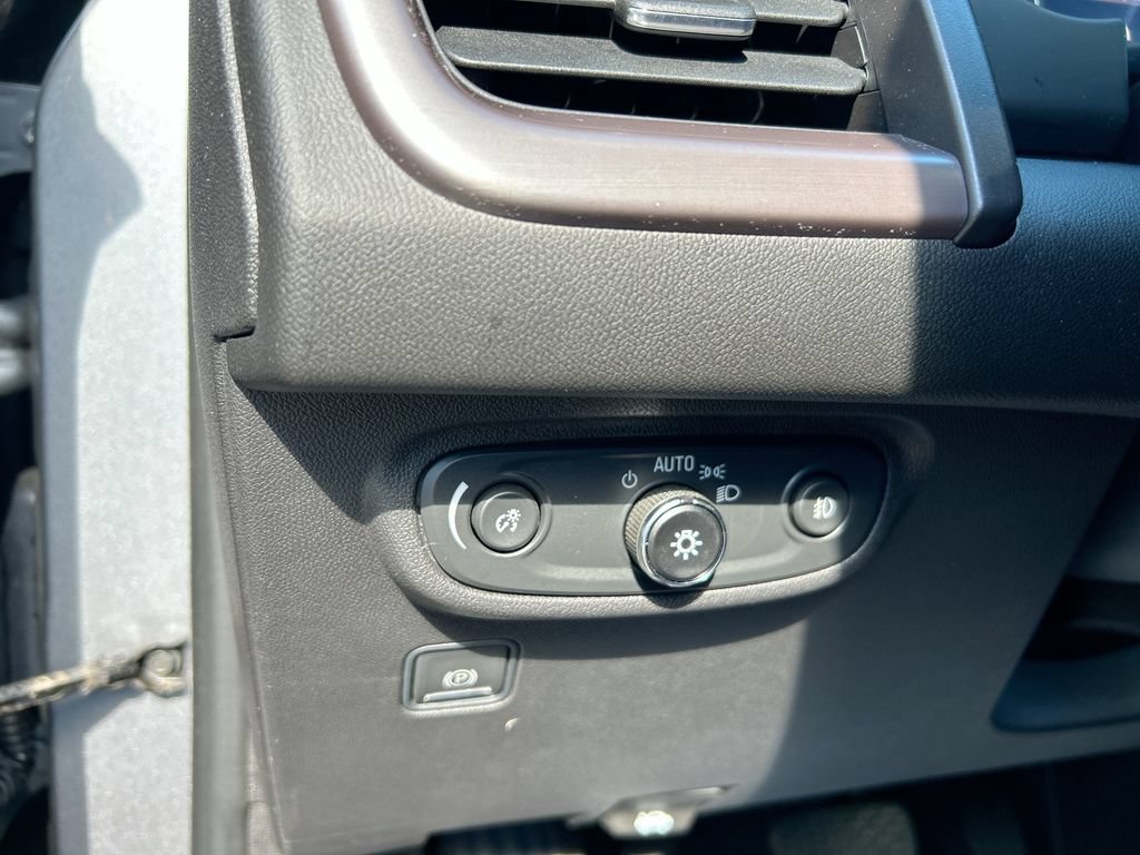 Used 2024 GMC Terrain AT4 AWD/4WD image 21