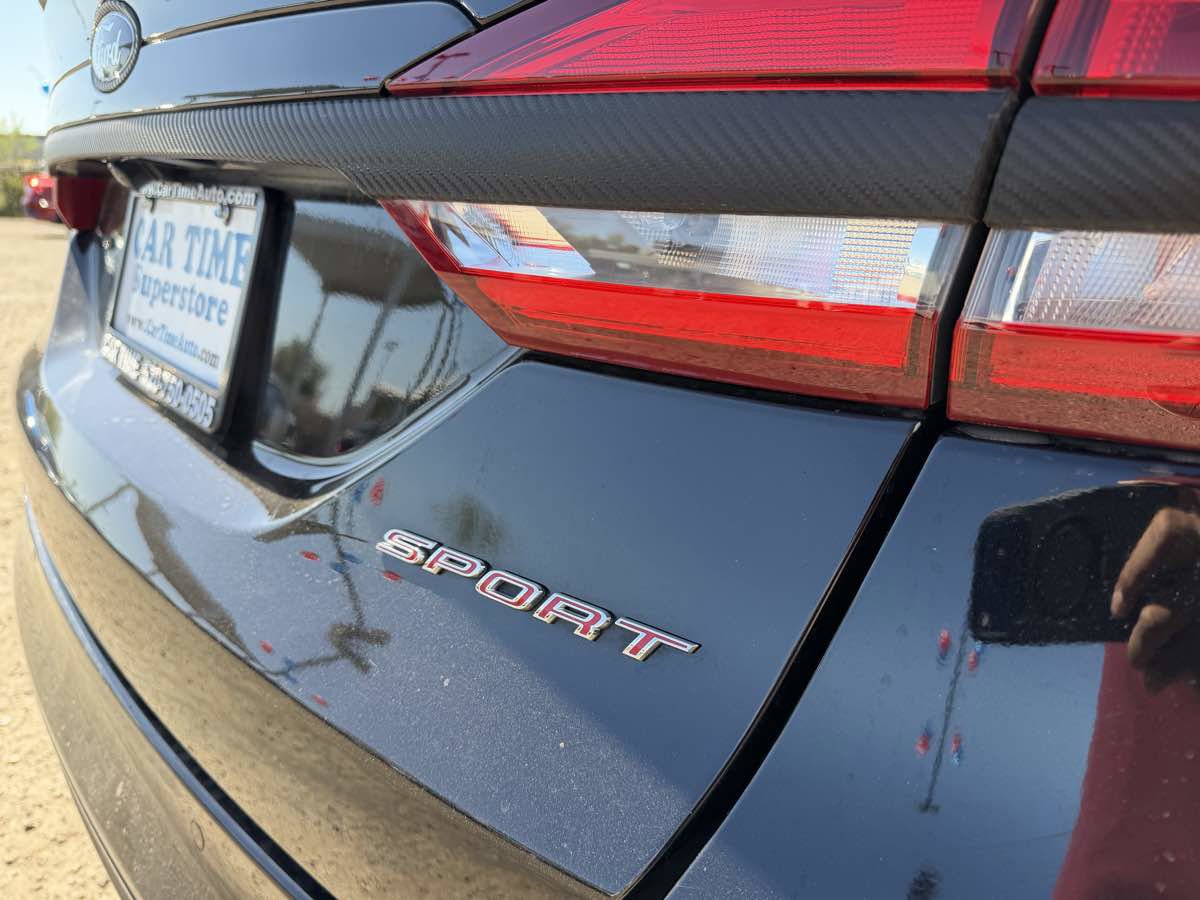 Used 2017 Ford Fusion Sport w/ Equipment Group 401A image 4