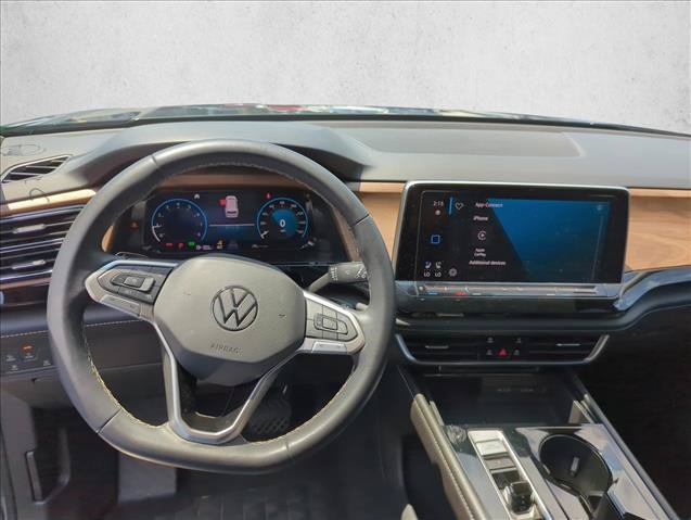 Used 2024 Volkswagen Atlas SE FWD image 12