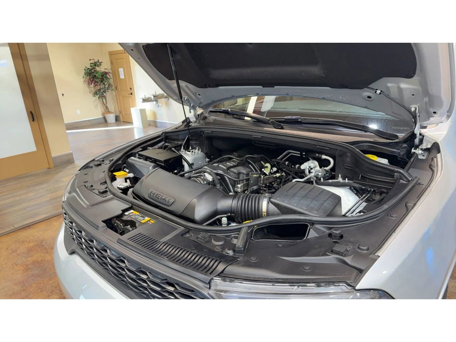 Used 2025 Dodge Durango R/T w/ Blacktop Package image 25