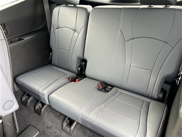 Certified 2023 Buick Enclave Essence image 23