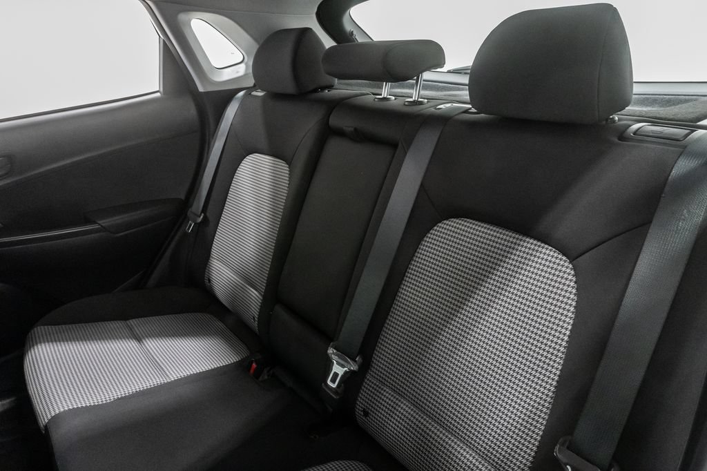 Used 2018 Hyundai Kona SE FWD image 23