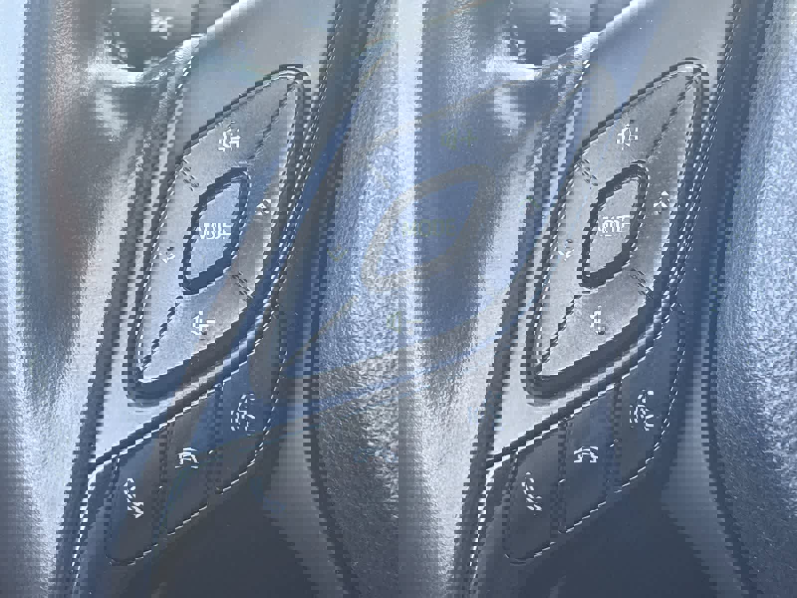 Used 2018 Toyota C-HR XLE image 33