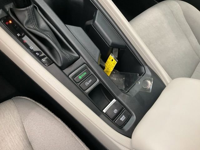 Certified 2025 Honda Accord LX image 10